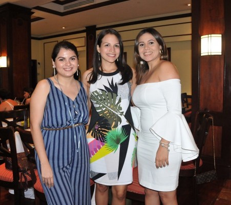 Tania Zapata, Lourdes Ferraro y Kathya Irías