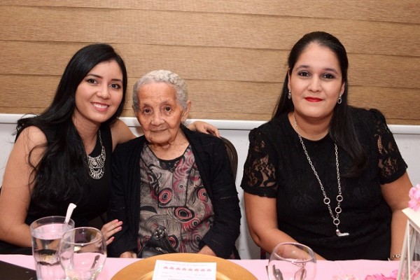 Ana Reynaud, Arcelia de Lean y Andrea Lean