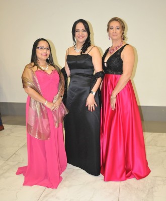 Gennie Díaz, Marlen Ordóñez y Angélica Torres