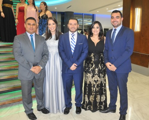 Julio Sánchez, Pamela Pineda, Ramón Hernández, Sayda Flores y David Castillo