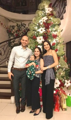 Juan Felix, Ana Lucía y Ana Cristina Soto Rodríguez con el nuevo retoño de la familia, Ilan Ronen Soto.