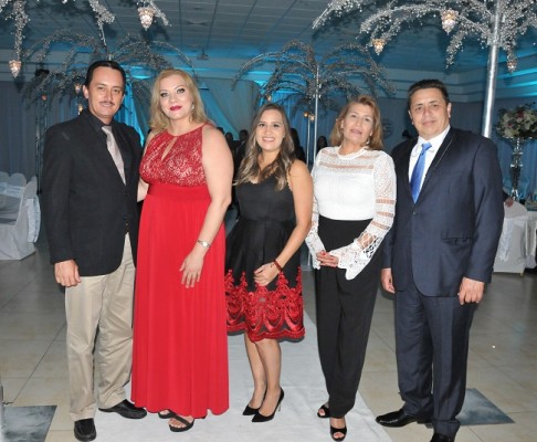 Manuel Pineda, Kenia Pineda, Jessy Aguilar, Jessy Espinal y Jorge Aguilar