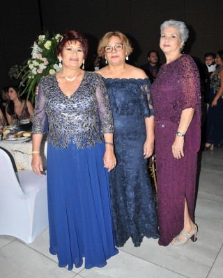 María Eugenia Oro, Mirna Martínez y Roxana de Barletta