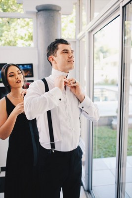 Michael y su hermana Jamie Poole en plenos preparativos durante el first look