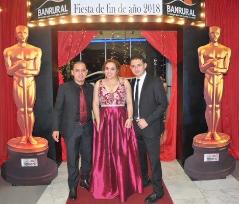 Roger Ayala, Andrea Fino y Alexander Cruz