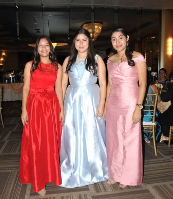 Alejandra Figueroa, Hillary Figueroa y Paola Amaya