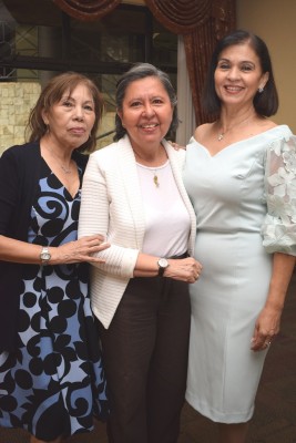 Aura Gatlin, Sonia Mejia y Rita Handal