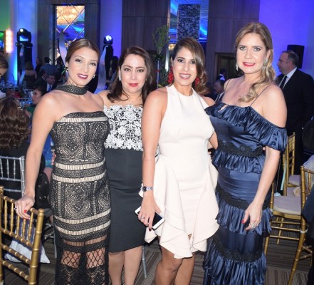 Carol Kattán, Giselle Canahuati, Rossana Coello y Marisol Salgado