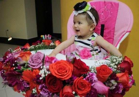 La silla de Charlotte Sophia fue especialmente decorada por su abuela, Nolvia Mejía.