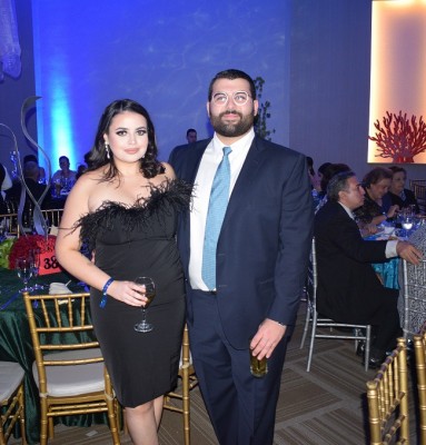 Larissa Ayestas y Jacobo Canahuati