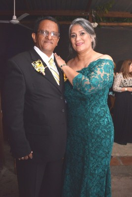 Leonel Núñez y su esposa Nelly Barahona