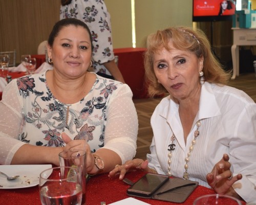 Mirian de Mendes y Mirian Caballero