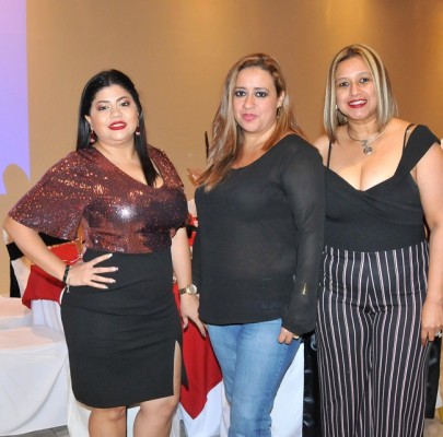 Nancy Osorto, Rosa Orellana y Claudia Pineda