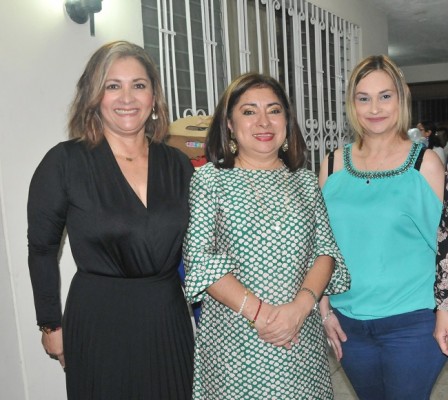 Nancy Rodríguez, Ester Amaya y Helen Reyes.