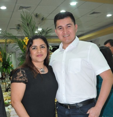 Norma de Molina y Wilmer Molina