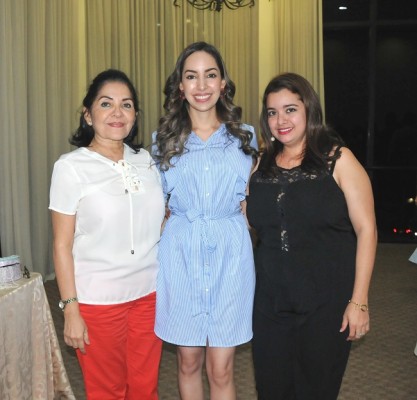 Vilma Pérez, Diana Peralta y Aracely Pineda