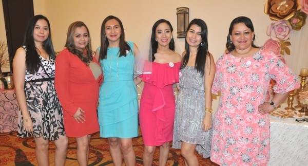 Waldina Figueroa, Nimia Aguilera, Emma Santos, Nevia Alejandra Montes Rápalo, Julissa Duarte y Dulce Casco