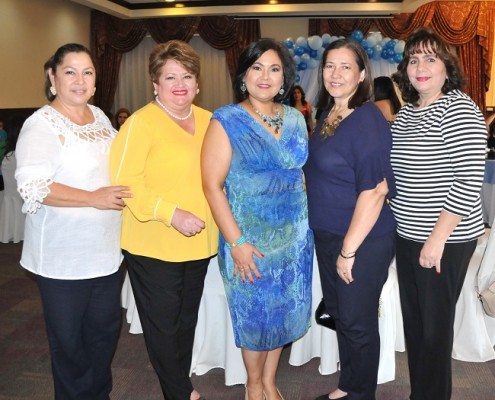 Alba Luz Rodríguez, Jenny Navarro de Ochoa, Lisbeth de Aguilar, Carolina de Tróchez y Soreya Canahuati