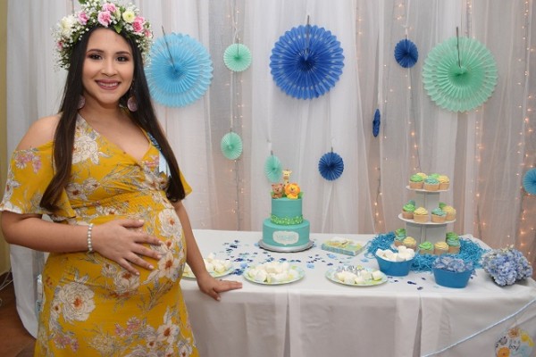 Alejandra Montes de Granados en la dulce espera de su bebito Yahir André Granados