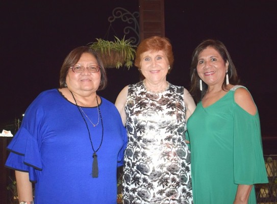 Antonieta Escobar, Mery Bendeck y Vilma Karow