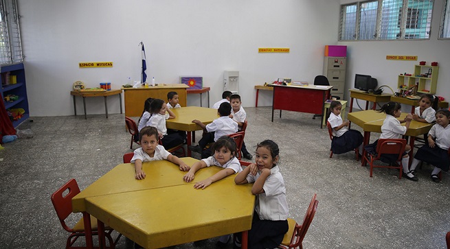 Gobierno remoza dos centros educativos de Chamelecón
