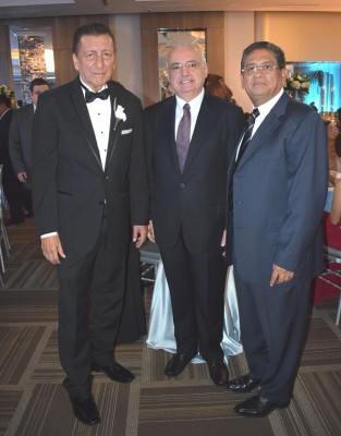 Edison Cárdenas, Raymond Malouff y Vicente Carrión