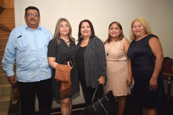 Eugenio Díaz, Rosalía Membreño, Miriam Coello, Abigaíl Castro y Martha Sánchez