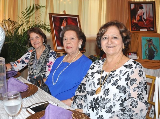 Janeth Salomon, Graciela Yuja y Mery Handal