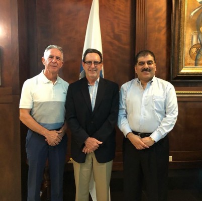 Jorge Faraj y Bruce Burdet fueron anfitriones del nuevo encargado de Negocios de la embajada de EEUU, Lawrence Gumbiner durante su visita a San Pedro Sula.