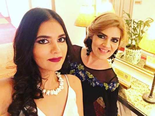 Lilian Caballero y su guapa hija