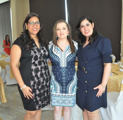 Mazie James, Mirian Pineda y Wendy Reyes