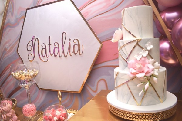 Nadia Canahuati de Signature Cakes fue quien elaboró el pastel de cumpleaños en honor a Natalia