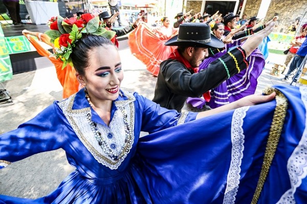 Bienvenido el verano al mercado Guamilito23