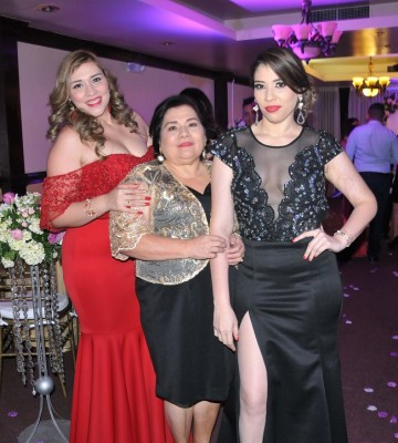 Idania Maldonado, Alba Rodríguez y Gabriela Maldonado