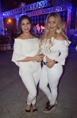 Luisa Echeverri y Barbie Moore