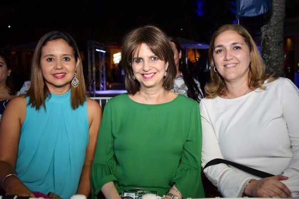 Angie Bulnes, Marcela Saybe y Celeste de Fajardo