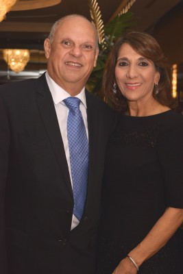 Diana y Roger Larach.