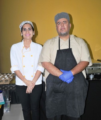 La mancuerna de Joe´s Food: Lucy de Castro y Joe Castro Jr....esta parejita se luce con los más refinados y exquisitos catering en las mejores fiestas privadas de la ciudad ¡absoluto deleite para los paladares!