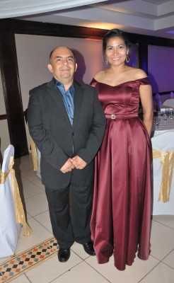 Los padrinos de boda, Xiomara Rajo y Alexis Zuniga