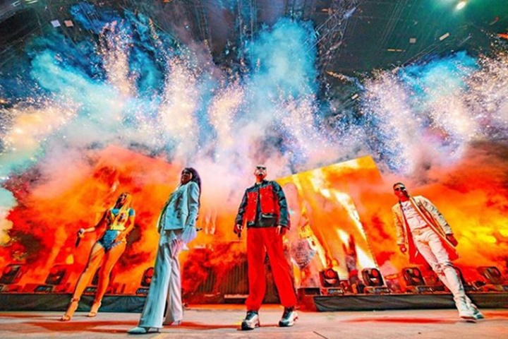 Selena Gomez hizo un regreso triunfal al escenario con Ozuna y Cardi B