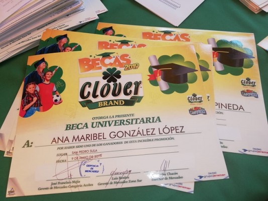 Becas Clover 3