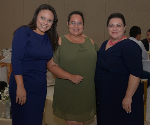 Lissy Urbina, Karla Escoto y Amalia Altamirano.