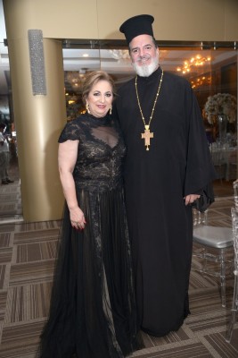 Padre Jorge Faraj y Yolanda Ganineh.