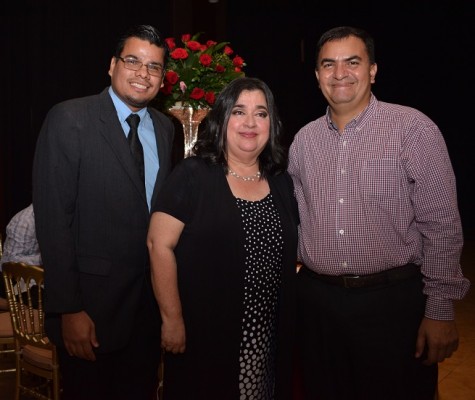 Eddy Sarmiento, Luisa Agüero y Óscar Flores.