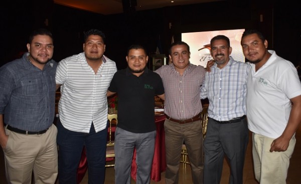 Miguel Matute, Víctor Carranza, Keyvin Mejía, Elvin Landaverde, Luis Caballero y Wilmer Argueta.