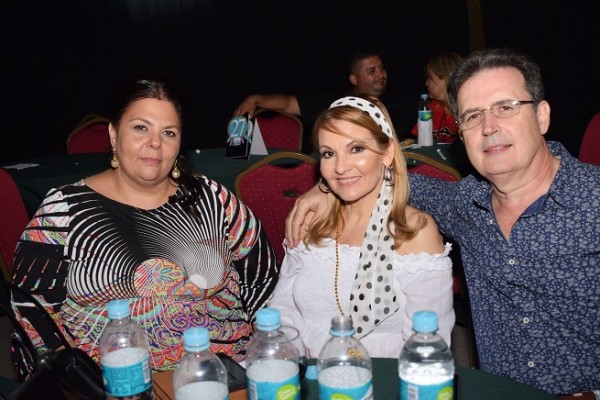 Susy Kafatty, Ana Licona y Hugo Duarte.