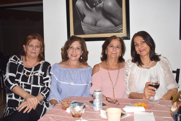 Yallile Gabrie, Soraya Saybe, Keila Segebre y Claudia Canahuati.