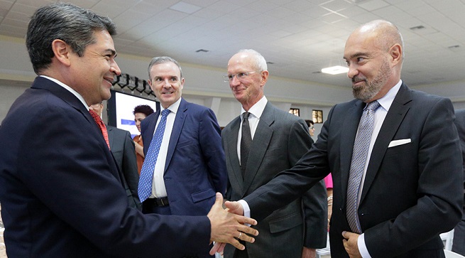 Firman convenios: Honduras y Unión Europea promoverán el empleo y los derechos humanos