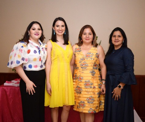 Alejandra Brizuela, Lilian Margarita Sandoval Chiang, Wiladina Chiang y Tuty Chiang