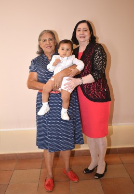 Azucena Irías, André Santiago Laínez Avilez y Nora Agüero